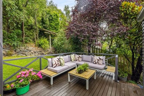 Photo of property in 102 Bowenvale Avenue, Cashmere, Christchurch, 8022