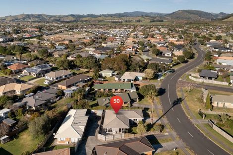 Photo of property in 50 Pacific View Road, Papamoa Beach, Papamoa, 3118