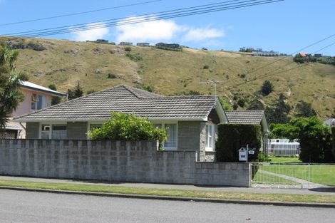 Photo of property in 16 Van Asch Street, Sumner, Christchurch, 8081
