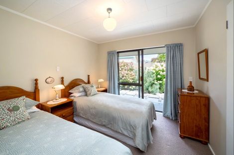 Photo of property in 27 Lincoln Road, Carterton, 5713