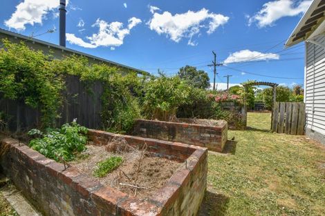 Photo of property in 12 Garrison Street, Carterton, 5713