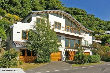 Photo of property in 423 Karaka Bay Road, Karaka Bays, Wellington, 6022