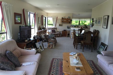 Photo of property in 1/3 Fayette Place, Te Atatu South, Auckland, 0610