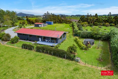 Photo of property in 18 Addison Road, Pataua South, Onerahi, 0192