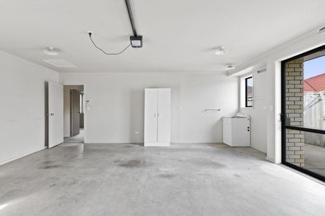 Photo of property in 5 Holcroft Place, Huntington, Hamilton, 3210