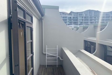 Photo of property in Mendosa Terraces Apartments, 14/9 Ebor Street, Te Aro, Wellington, 6011