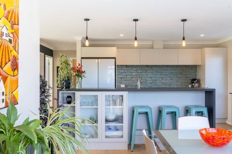 Photo of property in 7 Tapuhikura Street, Waikanae, 5036