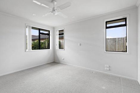 Photo of property in 5 Holcroft Place, Huntington, Hamilton, 3210