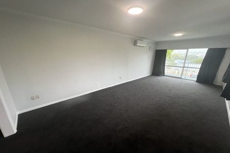 Photo of property in 61 Taylor Terrace, Tawa, Wellington, 5028