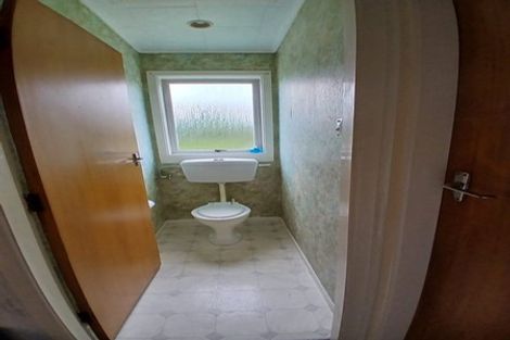 Photo of property in 24 Holdsworth Avenue, Trentham, Upper Hutt, 5018