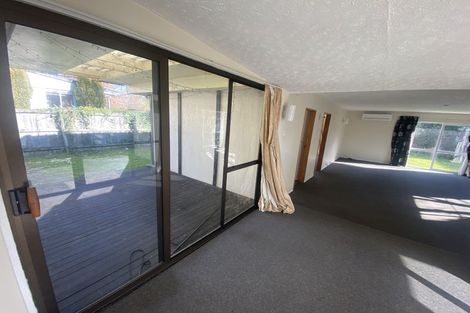 Photo of property in 8 Karo Place, Ilam, Christchurch, 8041
