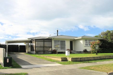 Photo of property in 8 Skerrett Crescent, Tamatea, Napier, 4112