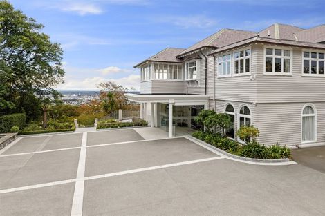 Photo of property in 141 Hackthorne Road, Cashmere, Christchurch, 8022