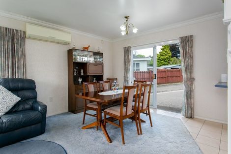 Photo of property in 31 Sheridan Crescent, Leamington, Cambridge, 3432