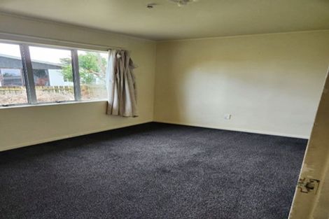 Photo of property in 32 Heathdale Crescent, Papakura, 2110