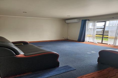 Photo of property in 23 Great South Road, Manurewa, Auckland, 2102
