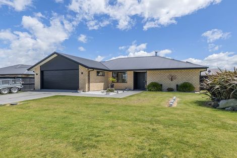 Photo of property in 13 Cressy Place, Darfield, 7510