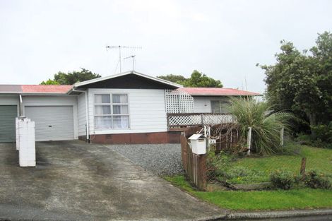 Photo of property in 2a Robin Hood Place, Onerahi, Whangarei, 0110