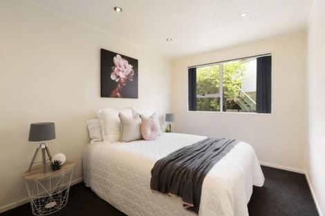 Photo of property in 7 Greenwich Grove, Stokes Valley, Lower Hutt, 5019