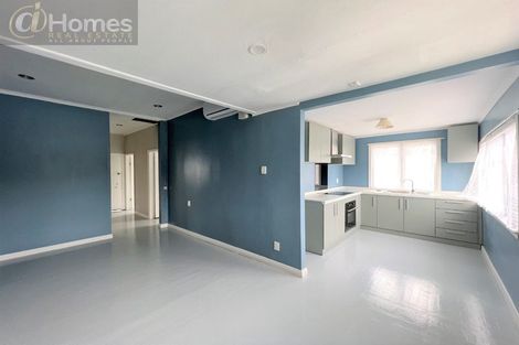 Photo of property in 13 Lavelle Road, Henderson, Auckland, 0612