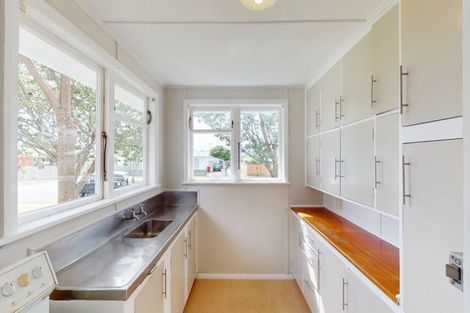 Photo of property in 14 Vincent Drive, Levin, 5510