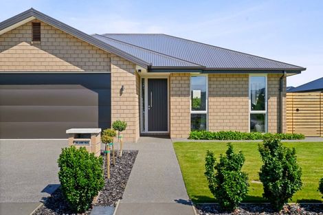 Photo of property in 16 Forge Close, Halswell, Christchurch, 8025