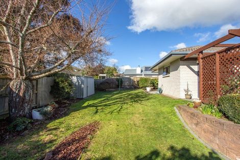 Photo of property in 16 Stanley Drive, Lynmore, Rotorua, 3010