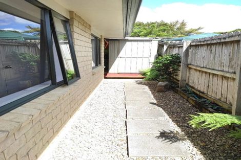 Photo of property in 22 Ranchod Terrace, Pukekohe, 2120