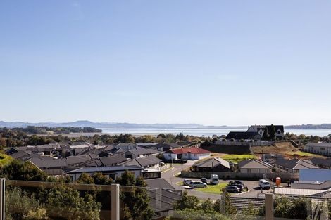 Photo of property in 46 Holyoake Terrace, Omokoroa, 3114