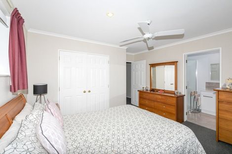 Photo of property in 15 Highbury Place, Nawton, Hamilton, 3200