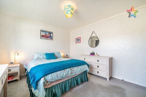 Photo of property in 51b Ludlam Crescent, Woburn, Lower Hutt, 5010