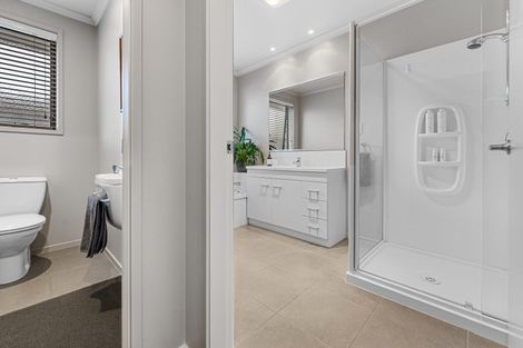 Photo of property in 6 Barometer Way, Pyes Pa, Tauranga, 3112