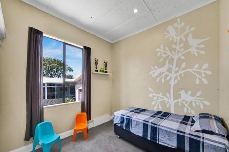 Photo of property in 28 Maratahu Street, Westown, New Plymouth, 4310