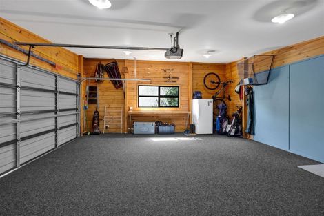 Photo of property in 11 Highfield Place, Highlands Park, New Plymouth, 4312