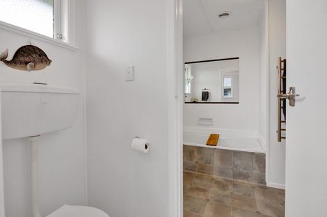 Photo of property in 33 Belair Avenue, Blagdon, New Plymouth, 4310