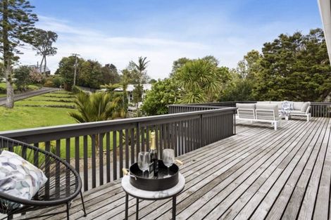 Photo of property in 966 Beach Road, Torbay, Auckland, 0630