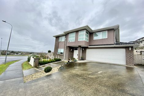 Photo of property in 27 Kereru Rise, Papakura, 2110