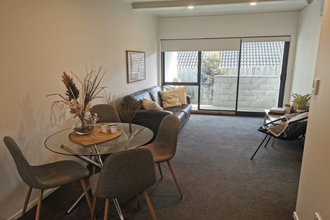 Photo of property in 206/9 East Street, Papakura, 2110