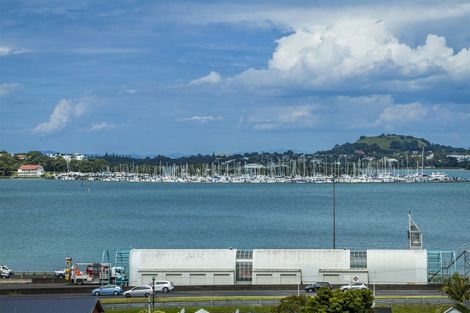 Photo of property in 99a Queen Street, Northcote Point, Auckland, 0627