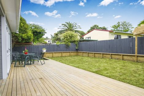 Photo of property in 3/32a Clayburn Road, Glen Eden, Auckland, 0602