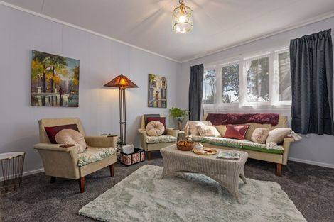 Photo of property in 17 Matai Street, Marton, 4710