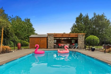 Photo of property in 900 Loburn Whiterock Road, Loburn, Rangiora, 7472