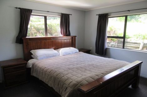 Photo of property in 9 Oaklands Grove, Clouston Park, Upper Hutt, 5018