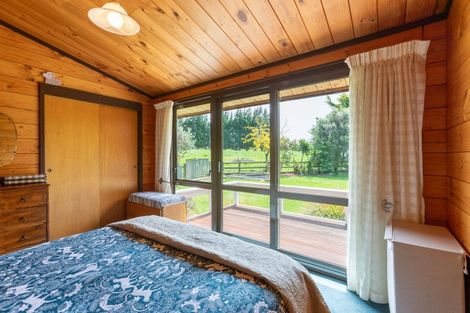 Photo of property in 47 Cowper Side Road, Dannevirke, 4976