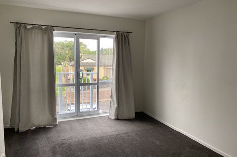 Photo of property in 13/30 John Jennings Drive, Oteha, Auckland, 0632