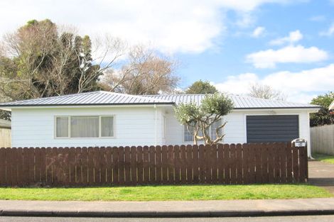 Photo of property in 54 Rollerson Street, Papakura, 2110