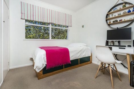 Photo of property in 62 Mcdowell Crescent, Hillcrest, Auckland, 0627