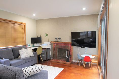 Photo of property in 4/17-19 Neal Avenue, Glenfield, Auckland, 0629