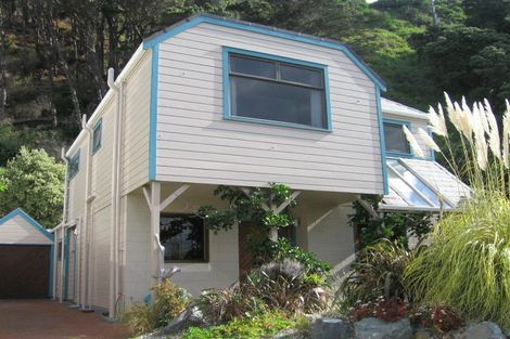 Photo of property in 146 Breaker Bay Road, Breaker Bay, Wellington, 6022