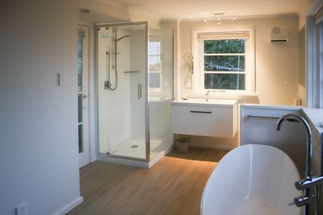 Photo of property in 116 Dyers Pass Road, Cashmere, Christchurch, 8022